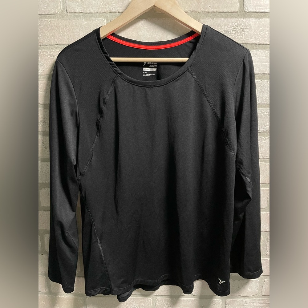 Old Navy activewear, black, long sleeve, extra-large